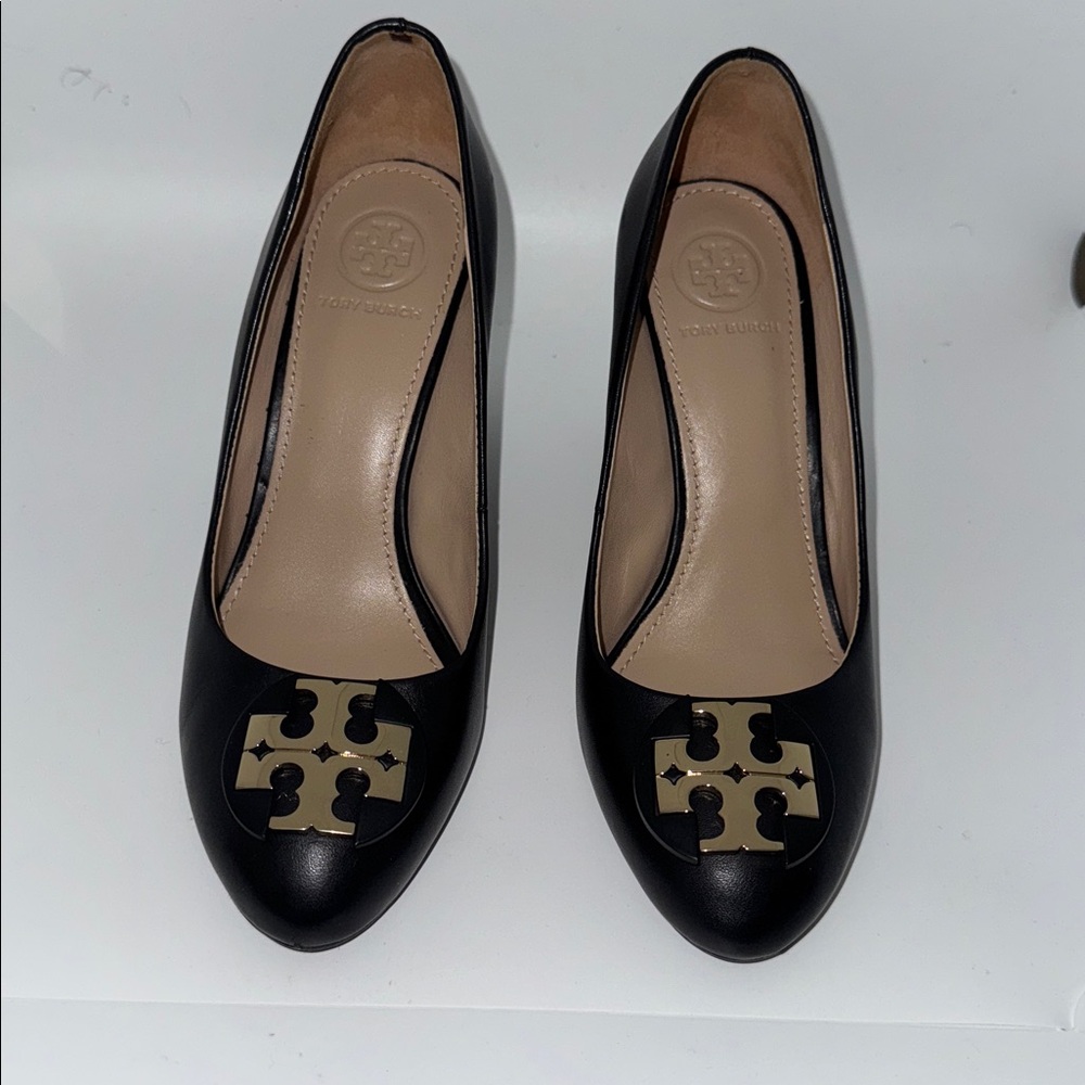 Tory Burch Luna black leather wedges size-5